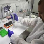 世卫:全球正研发70种新冠疫苗 3种进入临床实验