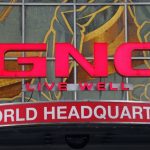 不敵疫情 全球最大保健食物公司GNC申請破產