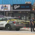 多伦多两间犹太裔面包店接连遭枪击 警方公开相片追缉涉事SUV
