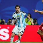 世界杯2026︱阿根廷国家队物助广西洪灾 捐出水杯毛巾背包等物资