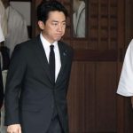 二战投降纪念日 | 日防卫相拜靖国神社 高市早苗供奉祭祀费