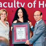 加国首个中医学士学位 26人昆特兰理大毕业