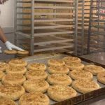 变废为宝|内地工厂每吨¥800回收月饼作家禽饲料 网民赞避免浪费