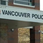 郑警员拘黑人女子锁手铐被裁种族歧视 温警须赔2.5万偿尊严受损