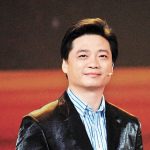 「失蹤」崔永元現身 陪領導視察傳媒大學