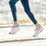 Nike Adidas等跑鞋闪售 低至4折+额外8折!