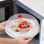 微波炉总是被食物弄脏? 只要这个盖子就能解决