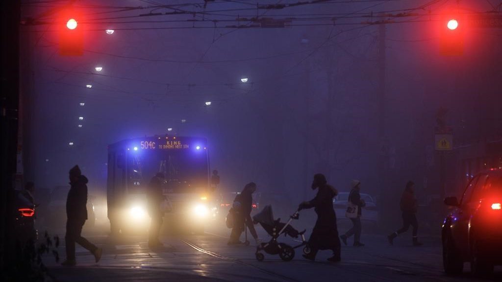 浓雾警告道路湿滑 明日高温破历史纪录! | 星岛加拿大都市网 多伦多