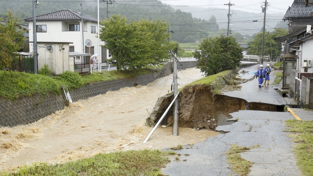 日本石川县富山县5级大雨 冰见市12小时354毫米雨量破记录 | 星岛加拿大都市网 多伦多